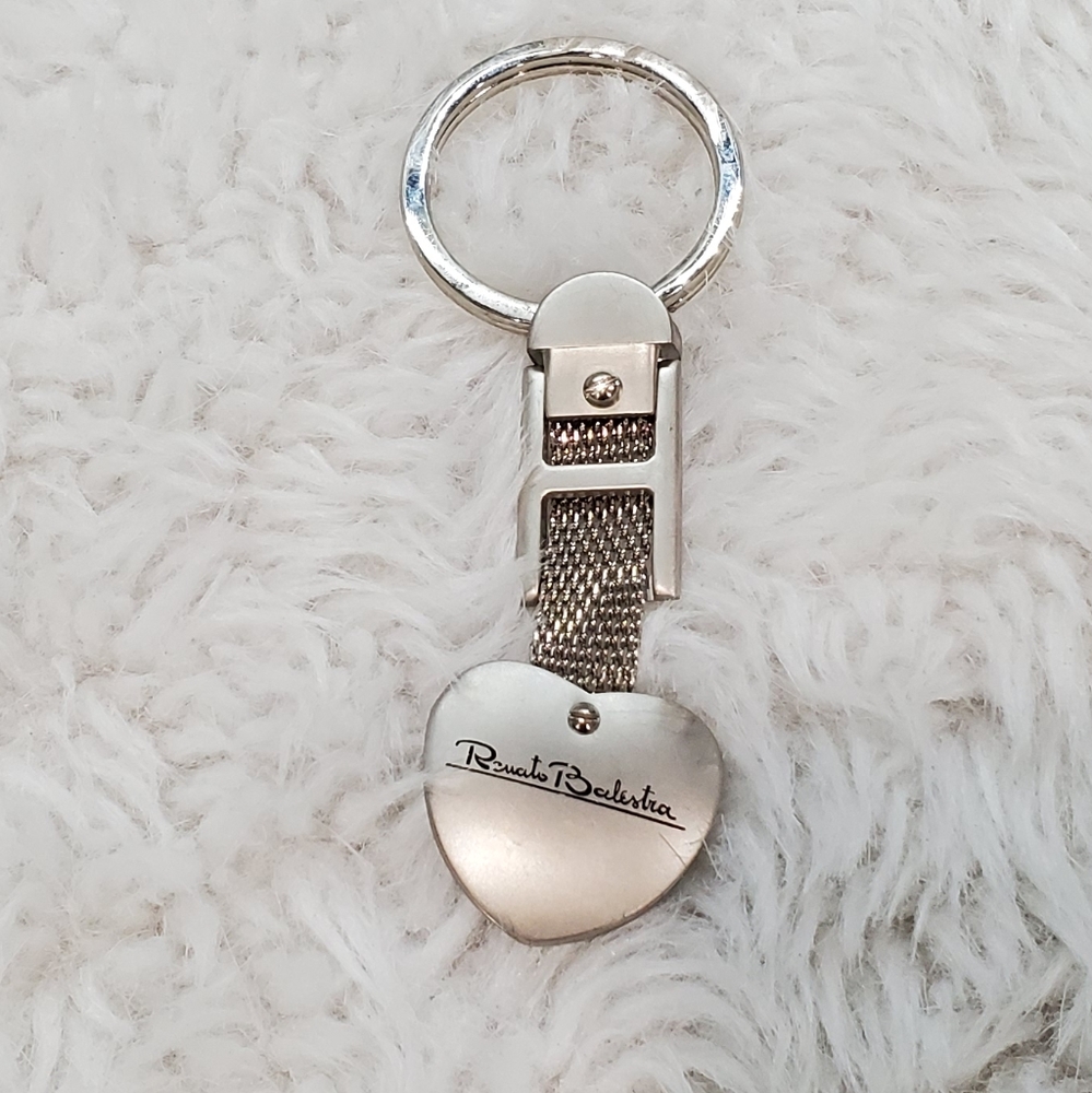 Keychain 🔑 - Picture 1 of 3